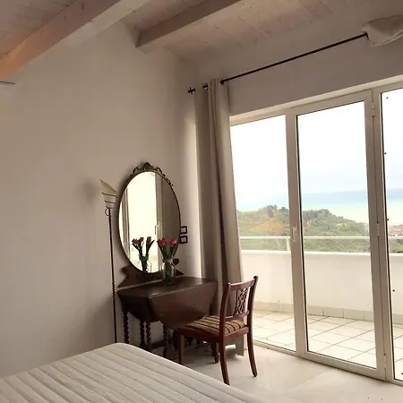 Farmház Le Limonaie A Mare *