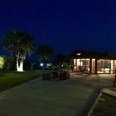 Le Limonaie A Mare בית חווה